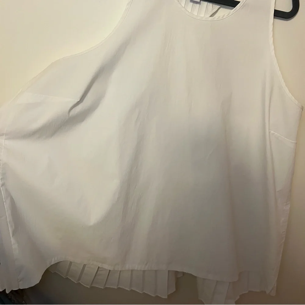 ATHLETA SWING FORWARD TOPS - Picture 6 of 8